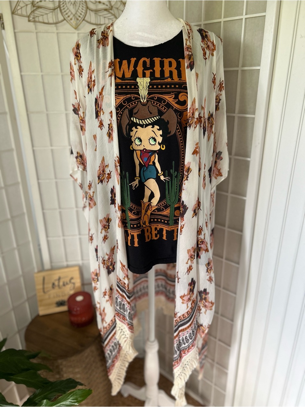 Betty Boop Cowgirl Tank & Maurices Kimono Bundle Size M/L